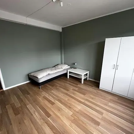 Sentrumsleilighet Med 4 Soverom Appartement *